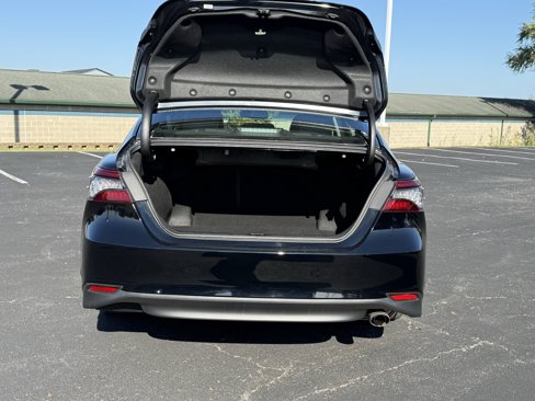 Used 2023 Toyota Camry XLE image 6