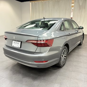 Used 2021 Volkswagen Jetta image 5