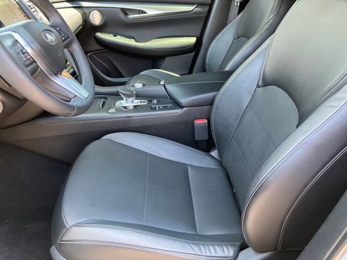 Certified 2022 INFINITI QX55 Essential image 18