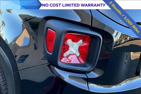 Used 2022 Jeep Renegade Limited image 29