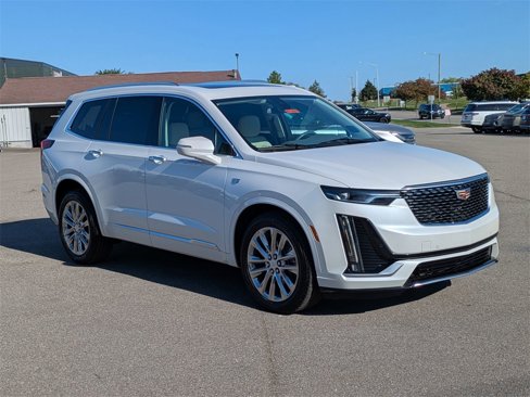 Used 2022 Cadillac XT6 Premium Luxury image 7