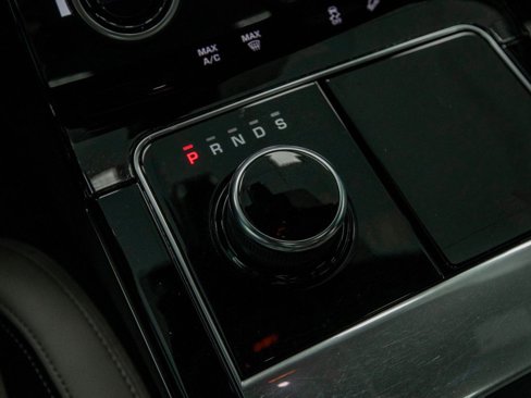 Used 2020 Land Rover Range Rover Velar R-Dynamic S image 25