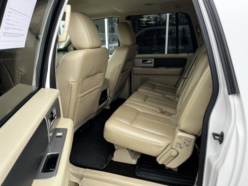 Used 2016 Ford Expedition EL XLT w/ Equipment Group 202A image 18