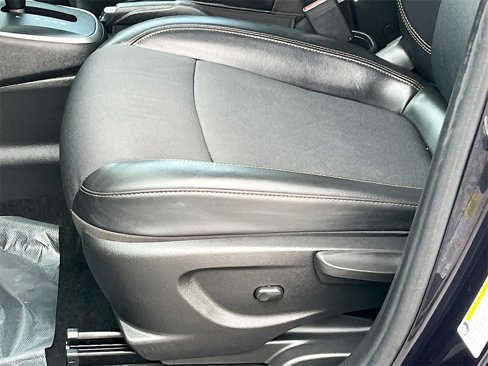 Used 2021 Chevrolet Trax LT image 18