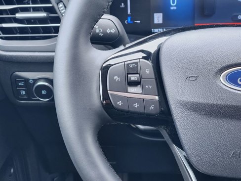 Certified 2023 Ford Escape SE image 26