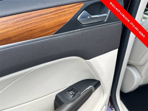 Used 2019 Lincoln MKC Select w/ Select Plus Package image 12