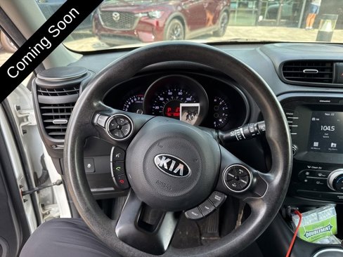 Used 2018 Kia Soul + image 17