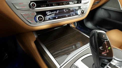 Used 2020 BMW 740i xDrive w/ Interior Design Package image 57