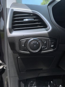Used 2024 Ford Edge SEL w/ Convenience Package image 13