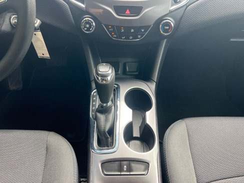 Used 2017 Chevrolet Cruze LT w/ RS Package image 21