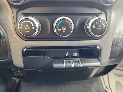Used 2021 RAM 1500 Big Horn image 15
