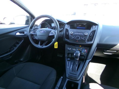 Used 2018 Ford Focus SE image 33