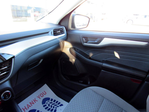 Used 2022 Ford Escape SE w/ SE Sport Appearance Package image 22
