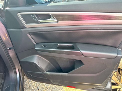 Used 2019 Volkswagen Atlas SE image 17