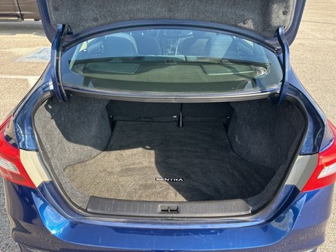 Used 2019 Nissan Sentra SR image 33