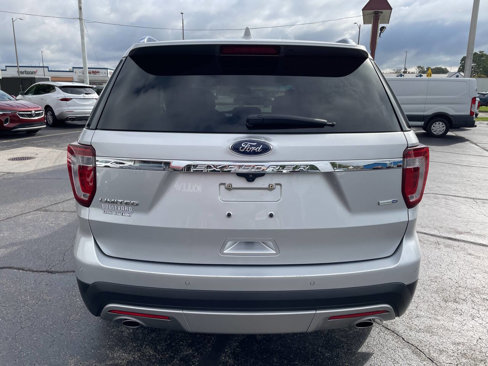 Used 2016 Ford Explorer Limited w/ Equipment Group 301A image 11