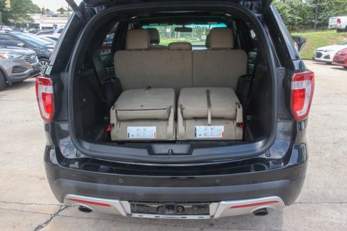 Used 2016 Ford Explorer XLT w/ Equipment Group 202A image 22