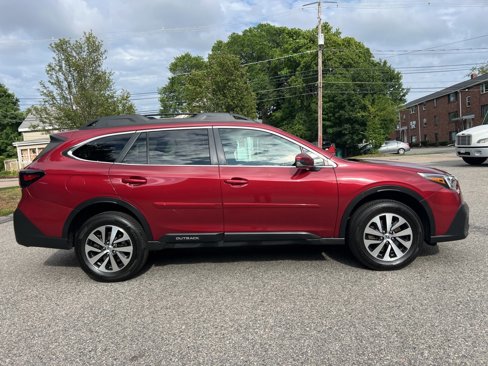 Used 2022 Subaru Outback Premium image 6