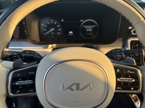 Used 2023 Kia Sorento SX Prestige image 17