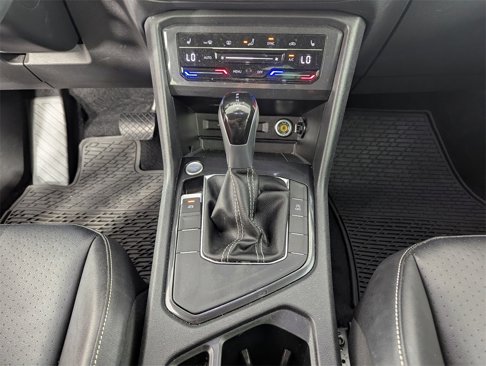 Used 2022 Volkswagen Tiguan SE image 27