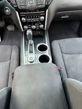 Used 2014 Nissan Pathfinder SV image 30