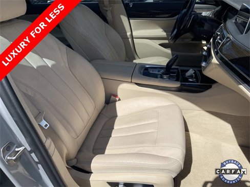 Used 2018 BMW 740i image 22