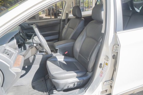 Used 2017 Subaru Outback 2.5i Limited image 8