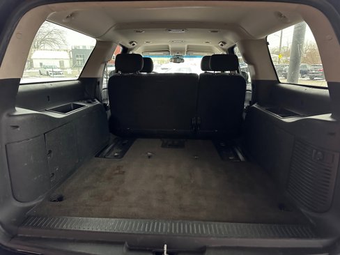 Used 2008 Chevrolet Suburban 2500 LT w/ Convenience Package 1 image 13