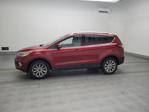 Used 2017 Ford Escape Titanium image 2
