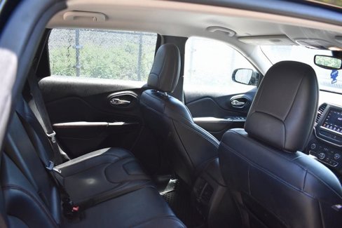 Used 2022 Jeep Cherokee Trailhawk w/ Premium Leather Package image 24