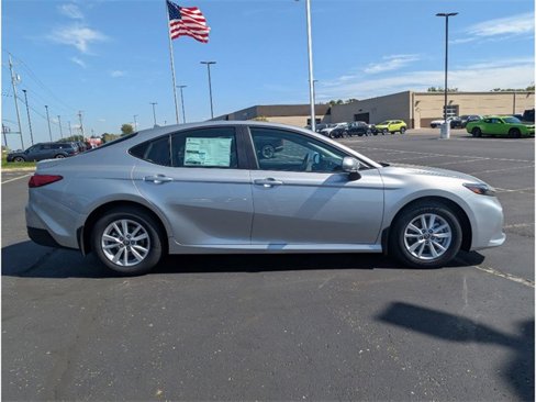 New 2026 Toyota Camry LE w/ Convenience Package image 8