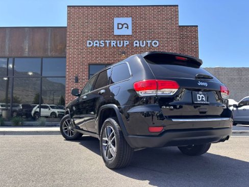 Used 2018 Jeep Grand Cherokee Limited image 7