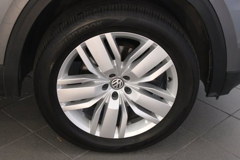 Used 2020 Volkswagen Atlas SE w/ Panoramic Sunroof Package image 11
