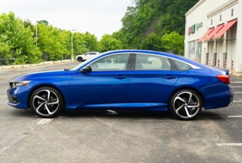 Used 2021 Honda Accord Sport image 10