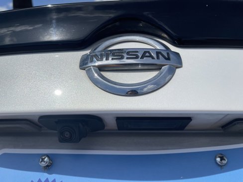 Used 2023 Nissan Sentra SR w/ Midnight Edition Package image 6