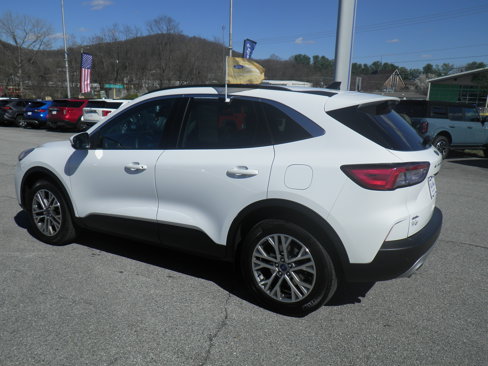 Certified 2022 Ford Escape SEL image 4