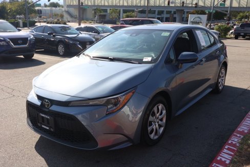 Used 2022 Toyota Corolla LE image 8