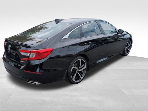 Used 2021 Honda Accord Sport image 8
