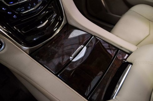 Used 2015 Cadillac Escalade Premium image 17