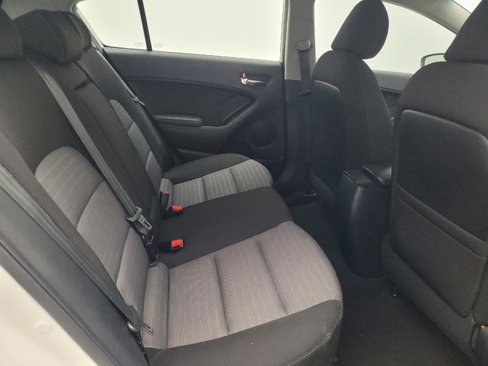Used 2016 Kia Forte LX image 19