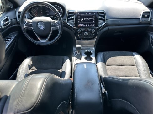 Used 2021 Jeep Grand Cherokee Laredo X image 23