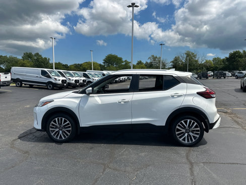 Used 2022 Nissan Kicks SV image 5