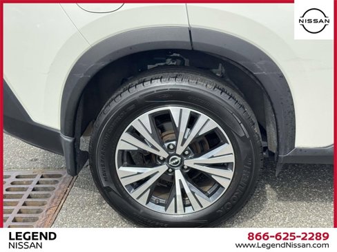 Used 2023 Nissan Rogue SV image 9