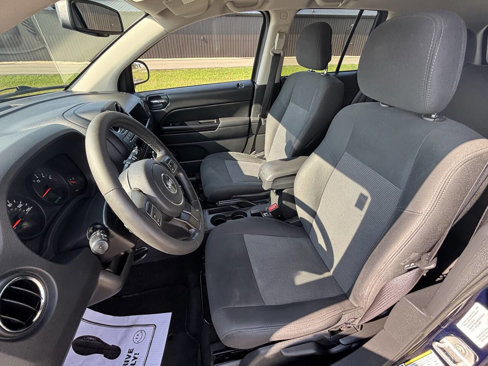 Used 2012 Jeep Compass Latitude image 11