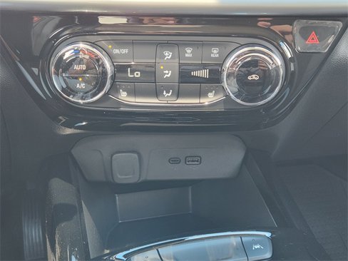 New 2025 Chevrolet Trax LT w/ Driver Confidence Package image 14