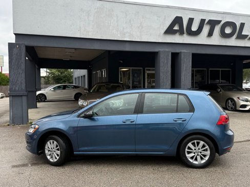 Used 2016 Volkswagen Golf S image 2
