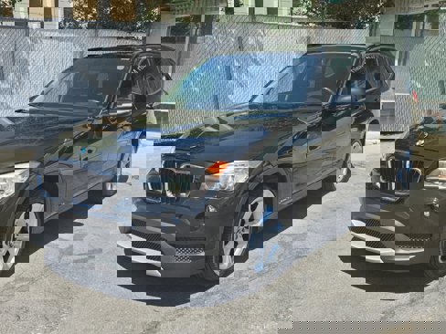 Used 2014 BMW X1 xDrive35i image 3