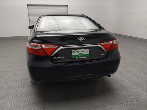 Used 2016 Toyota Camry LE image 6