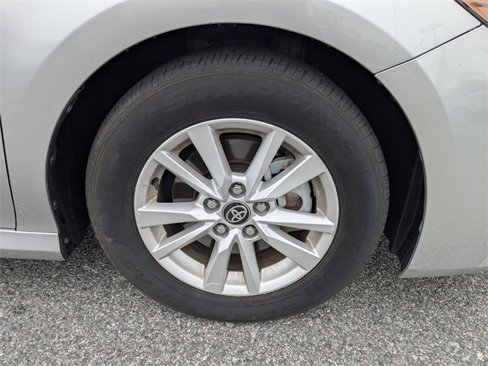 Used 2025 Toyota Camry Hybrid image 10
