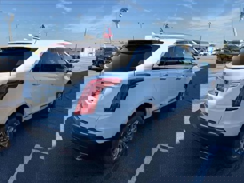 Used 2017 Cadillac XT5 Luxury image 6